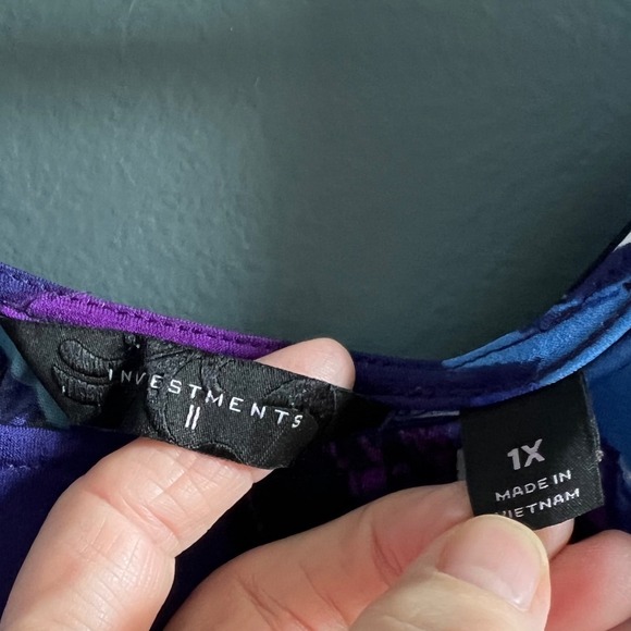 Investments Plus Size 1X Purple Blue Pink Abstract Print Flutter Sleeve Top - Picture 2 of 5